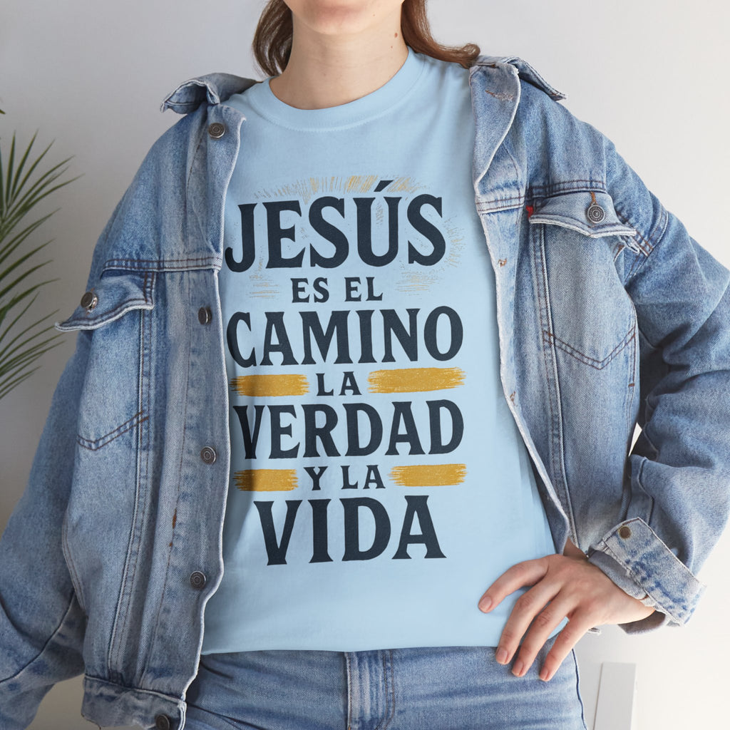 Christian T-Shirt — "Jesús es el camino, la verdad y la vida" Spanish Faith Tee