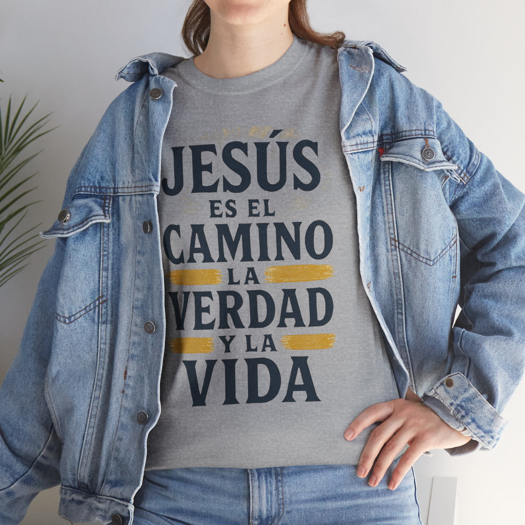 Christian T-Shirt — "Jesús es el camino, la verdad y la vida" Spanish Faith Tee