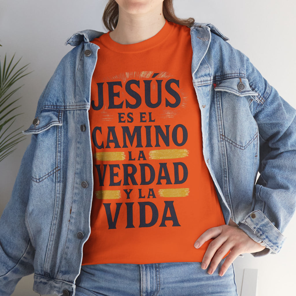 Christian T-Shirt — "Jesús es el camino, la verdad y la vida" Spanish Faith Tee